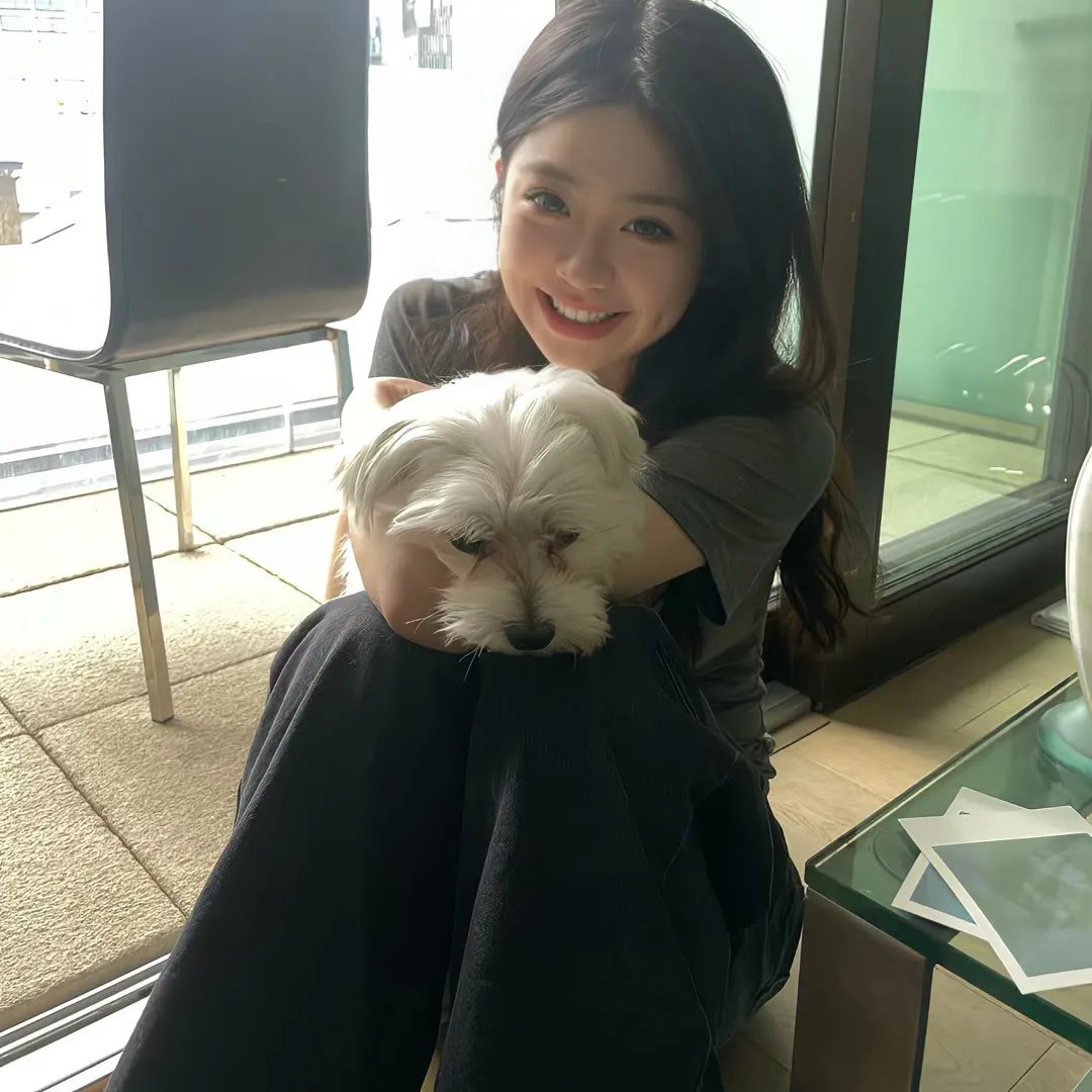 千钧。一发